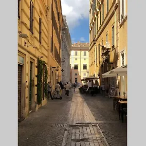 Chiara's Place At Pantheon - Your In Apartamento Roma